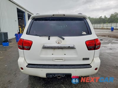 Zdjęcie 6 z 13 samochodu: 2014 TOYOTA SEQUOIA LIMITED VIN:5TDKY5G12ES055373 - miniatura