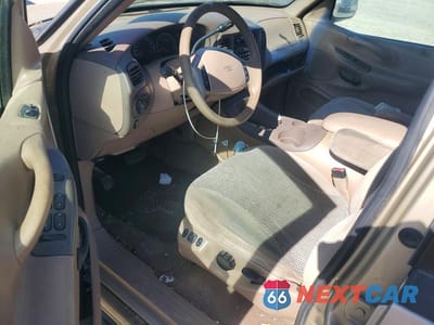 Zdjęcie 8 z 13 samochodu: 1999 FORD EXPEDITION VIN:1FMPU18L0XLB16813 - miniatura