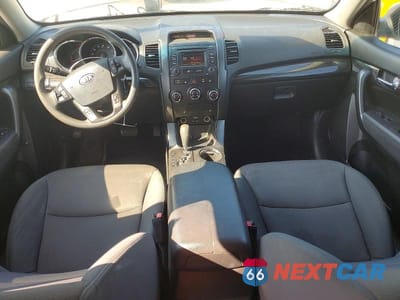 Zdjęcie 8 z 12 samochodu: 2013 KIA SORENTO LX VIN:5XYKT4A61DG409943 - miniatura