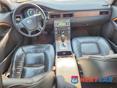 Zdjęcie 8 z 12 samochodu: 2010 VOLVO XC70 3.2 VIN:YV4982BZ0A1083428 - miniatura