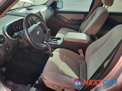 Zdjęcie 7 z 13 samochodu: 2008 FORD EXPLORER XLT VIN:1FMEU73E88UA59534 - miniatura