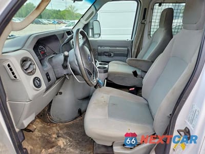 Zdjęcie 7 z 13 samochodu: 2014 FORD ECONOLINE E250 VAN VIN:1FTNS2EL0EDA25155 - miniatura