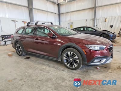 Czwarte zdjęcie samochodu z boku: 2019 BUICK REGAL TOURX ESSENCE VIN:W04GV8SX6K1004859 - miniatura