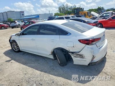 Trzecie zdjęcie samochodu z tyłu: 2018 HYUNDAI SONATA VIN:5NPE24AF6JH600309 - miniatura