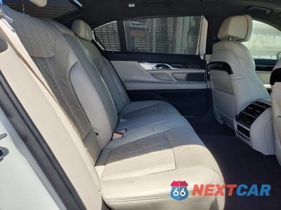 Zdjęcie 10 z 12 samochodu: 2016 BMW 750 XI VIN:WBA7F2C57GG417114 - miniatura