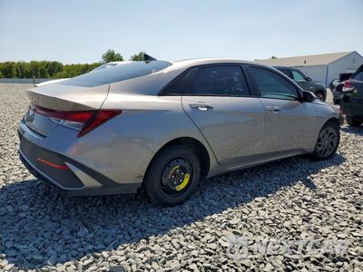 Trzecie zdjęcie samochodu z tyłu: 2024 HYUNDAI ELANTRA SEL VIN:KMHLM4DG5RU678468 - miniatura