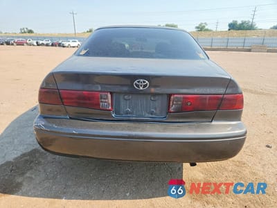 Zdjęcie 6 z 12 samochodu: 2000 TOYOTA CAMRY LE VIN:4T1BG22K7YU968661 - miniatura
