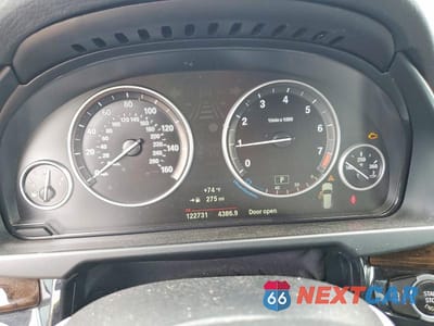 Zdjęcie 9 z 13 samochodu: 2016 BMW X5 XDRIVE35I VIN:5UXKR0C55G0P24734 - miniatura