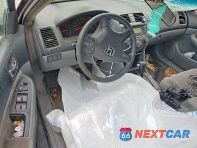 Zdjęcie 8 z 12 samochodu: 2004 HONDA ACCORD LX VIN:1HGCM56354A152650 - miniatura