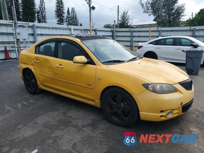 Czwarte zdjęcie samochodu z boku: 2004 MAZDA 3 S VIN:JM1BK323141197028 - miniatura