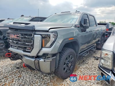 2024 GMC SIERRA K2500 AT4 1GT49PEY2RF182759 - główne zdjęcie licytacji z USA - miniatura