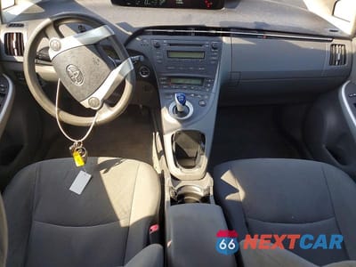 Zdjęcie 8 z 12 samochodu: 2010 TOYOTA PRIUS II VIN:JTDKN3DU4A0167004 - miniatura