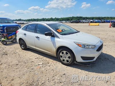 Czwarte zdjęcie samochodu z boku: 2017 FORD FOCUS S VIN:1FADP3E21HL342422 - miniatura