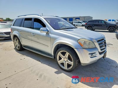 Czwarte zdjęcie samochodu z boku: 2010 MERCEDES-BENZ GL 550 4MATIC VIN:4JGBF8GE2AA623652 - miniatura