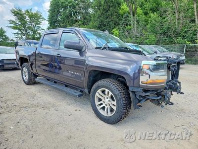Czwarte zdjęcie samochodu z boku: 2016 CHEVROLET SILVERADO K1500 LT VIN:3GCUKREC8GG242804 - miniatura