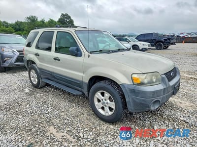 Czwarte zdjęcie samochodu z boku: 2005 FORD ESCAPE XLT VIN:1FMYU03175KB46138 - miniatura