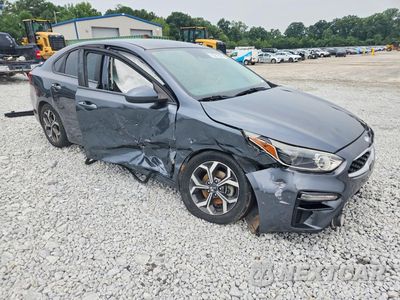Czwarte zdjęcie samochodu z boku: 2019 KIA FORTE LXS VIN:3KPF24ADXKE120783 - miniatura