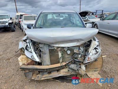 Piąte zdjęcie samochodu w środku: 2011 NISSAN VERSA 1.8 S VIN:3N1BC1AP8BL442034 - miniatura