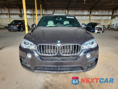 Piąte zdjęcie samochodu w środku: 2017 BMW X5 XDR40E VIN:5UXKT0C58H0S80607 - miniatura