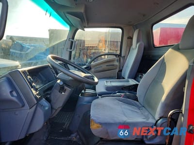 Zdjęcie 7 z 12 samochodu: 2016 ISUZU NPR HD VIN:54DC4W1B9GS801721 - miniatura