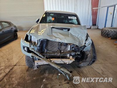 Piąte zdjęcie samochodu w środku: 2023 TOYOTA TACOMA TRD SPORT VIN:3TMCZ5AN9PM592547 - miniatura