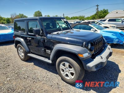 Czwarte zdjęcie samochodu z boku: 2018 JEEP WRANGLER SPORT VIN:1C4GJXAG6JW277802 - miniatura
