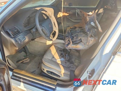 Zdjęcie 7 z 12 samochodu: 2004 BMW 330 I VIN:WBAEV53464KM38256 - miniatura