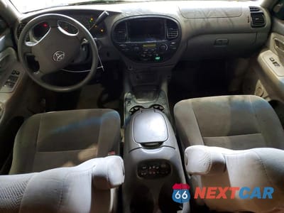 Zdjęcie 8 z 13 samochodu: 2005 TOYOTA SEQUOIA SR5 VIN:5TDZT34A55S246114 - miniatura