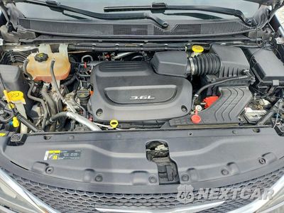 Zdjęcie 12 z 13 samochodu: 2018 CHRYSLER PACIFICA LIMITED VIN:2C4RC1GG2JR276095 - miniatura