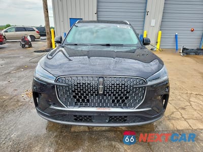 Piąte zdjęcie samochodu w środku: 2025 LINCOLN AVIATOR VIN:5LM5J6XC6SGL35188 - miniatura