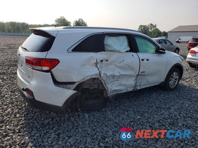 Trzecie zdjęcie samochodu z tyłu: 2016 KIA SORENTO LX VIN:5XYPG4A30GG118628 - miniatura