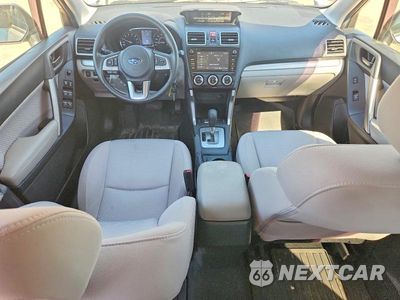 Zdjęcie 8 z 13 samochodu: 2017 SUBARU FORESTER 2.5I PREMIUM VIN:JF2SJAGC4HH569430 - miniatura