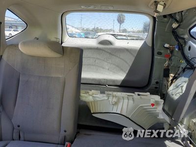 Zdjęcie 10 z 14 samochodu: 2019 TOYOTA YARIS VIN:3MYDLBYV4KY526355 - miniatura