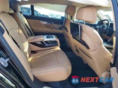 Zdjęcie 10 z 12 samochodu: 2021 BMW 750 XI VIN:WBA7U2C04MCE61507 - miniatura
