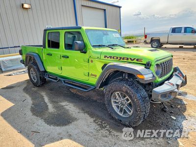 Czwarte zdjęcie samochodu z boku: 2025 JEEP GLADIATOR MOJAVE VIN:1C6RJTEG8SL515400 - miniatura