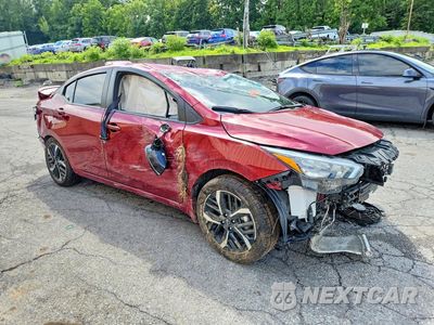 Czwarte zdjęcie samochodu z boku: 2025 NISSAN VERSA SR VIN:3N1CN8FV5SL820129 - miniatura