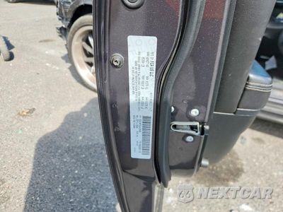 Zdjęcie 12 z 12 samochodu: 2018 CHRYSLER 300 S VIN:2C3CCABT6JH120436 - miniatura