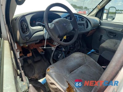 Zdjęcie 8 z 14 samochodu: 2008 FORD ECONOLINE E250 VAN VIN:1FTNE24W68DA42159 - miniatura