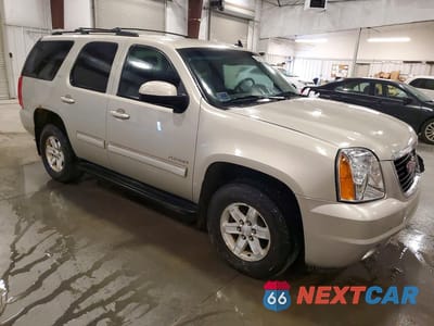 Czwarte zdjęcie samochodu z boku: 2014 GMC YUKON SLT VIN:1GKS2CE02ER223516 - miniatura