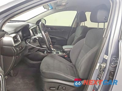 Zdjęcie 7 z 13 samochodu: 2020 KIA SORENTO LX VIN:5XYPG4A33LG632001 - miniatura