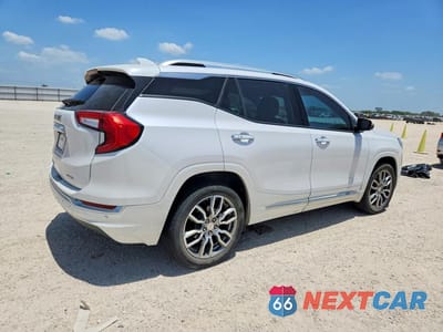 Trzecie zdjęcie samochodu z tyłu: 2023 GMC TERRAIN DENALI VIN:3GKALXEG6PL107629 - miniatura