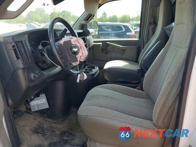 Zdjęcie 7 z 14 samochodu: 2023 CHEVROLET EXPRESS G2500 VIN:1GCWGAFP9P1145915 - miniatura