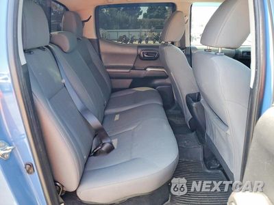 Zdjęcie 10 z 12 samochodu: 2018 TOYOTA TACOMA SR5 V6 VIN:5TFAZ5CN2JX058067 - miniatura