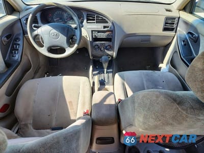 Zdjęcie 8 z 12 samochodu: 2001 HYUNDAI ELANTRA GLS VIN:KMHDN45D91U153228 - miniatura