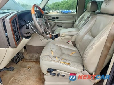 Zdjęcie 7 z 13 samochodu: 2004 CADILLAC ESCALADE LUXURY VIN:1GYEK63N34R211957 - miniatura