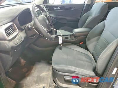 Zdjęcie 7 z 13 samochodu: 2020 KIA SORENTO LX VIN:5XYPGDA32LG669735 - miniatura