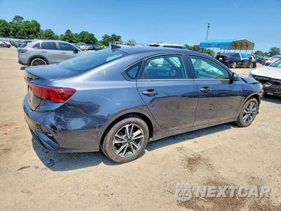 Trzecie zdjęcie samochodu z tyłu: 2024 KIA FORTE LX VIN:3KPF24AD2RE826222 - miniatura