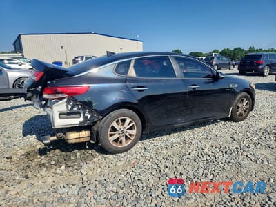 Trzecie zdjęcie samochodu z tyłu: 2016 KIA OPTIMA LX VIN:5XXGT4L35GG049772 - miniatura