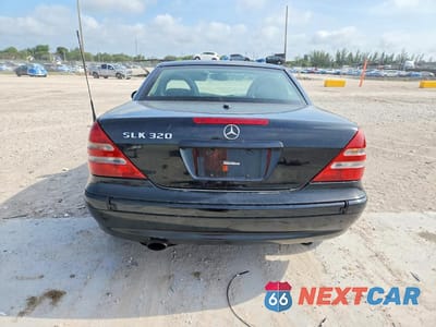 Zdjęcie 6 z 13 samochodu: 2001 MERCEDES-BENZ SLK 320 VIN:WDBKK65F21F172126 - miniatura