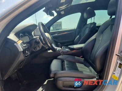 Zdjęcie 7 z 13 samochodu: 2019 BMW 530 I VIN:WBAJA5C59KWW20431 - miniatura